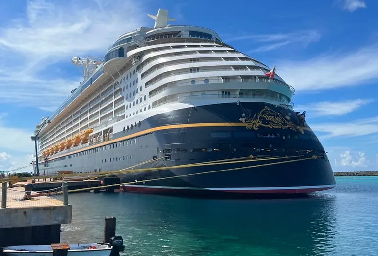 Disney ontvlucht Amsterdam vanwege klimaatdrammers